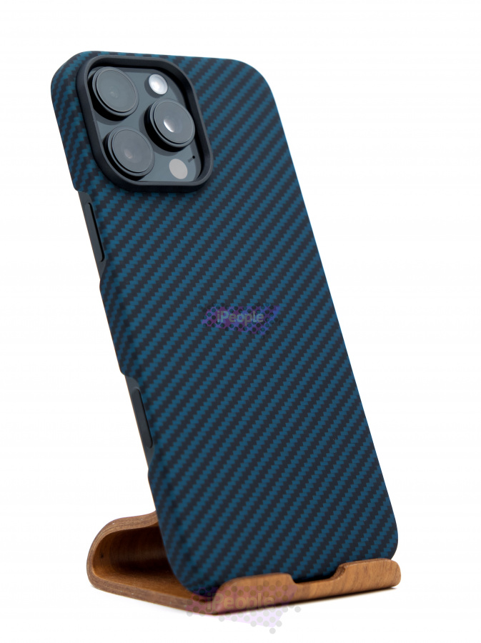 Фото Купить Чехол uBear Supreme case with MagSafe для iPhone 16 Pro Max Синий по низкой цене в Москве