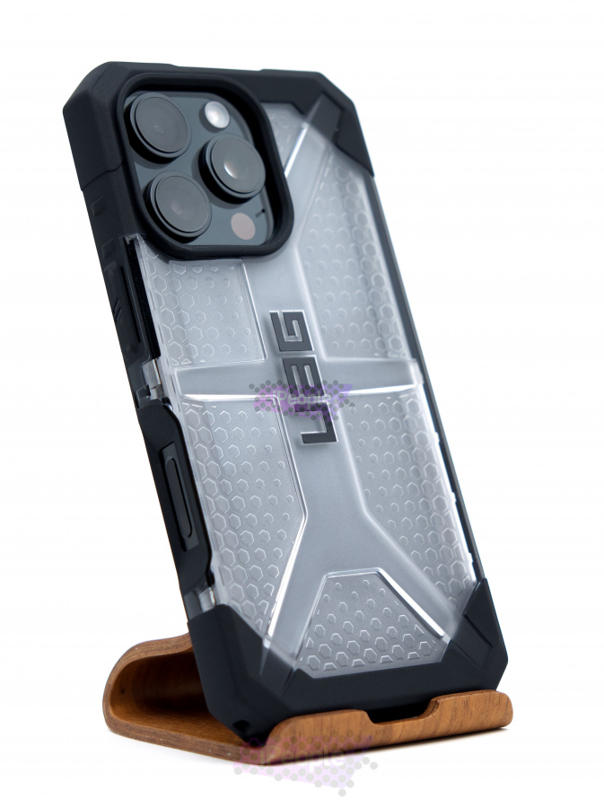 Фото Купить Чехол UAG Plasma для iPhone 16 Pro Прозрачный по низкой цене в Москве