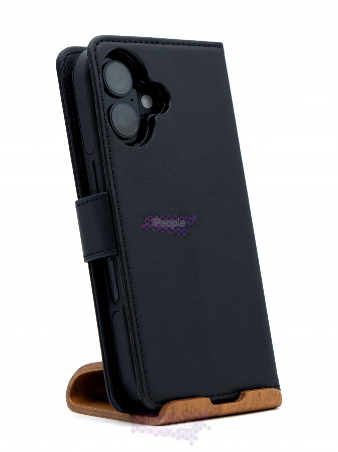 Фото Купить Чехол Tech-Protect Wallet MagSafe для iPhone 16 Чёрный по низкой цене в Москве
