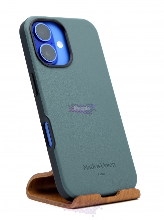 Фото Купить Чехол Native Union Active case with MagSafe для iPhone 16 Зелёный по низкой цене в Москве