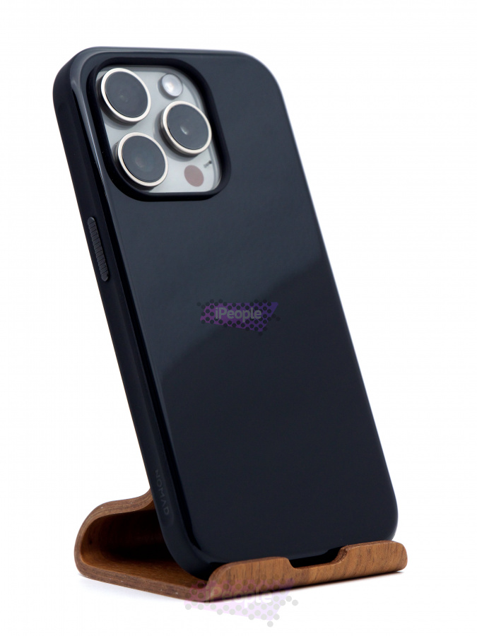 Фото Купить Чехол Nomad Sport Case для iPhone 15 Pro Чёрный по низкой цене в Москве