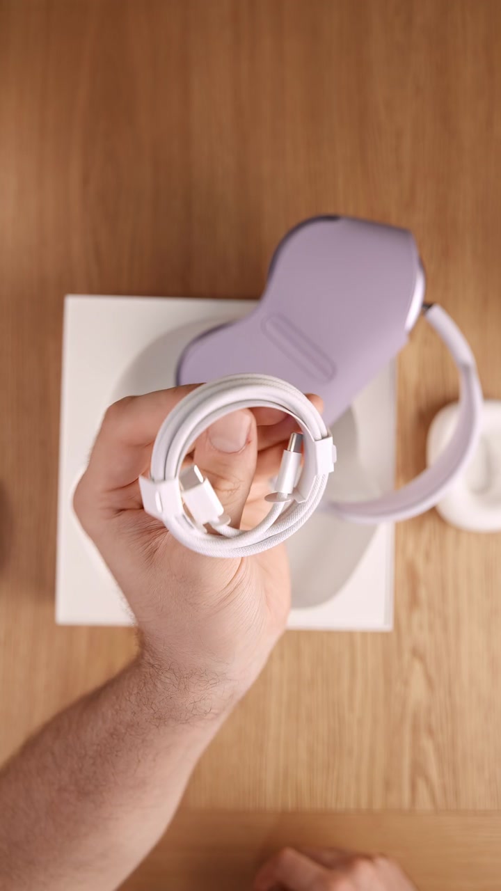 Самый красивый цвет AirPods Max