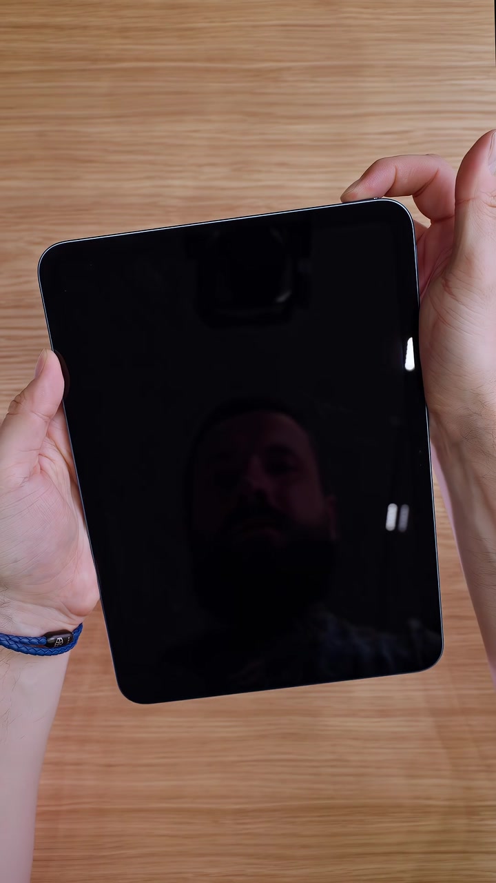 Распаковка iPad 10