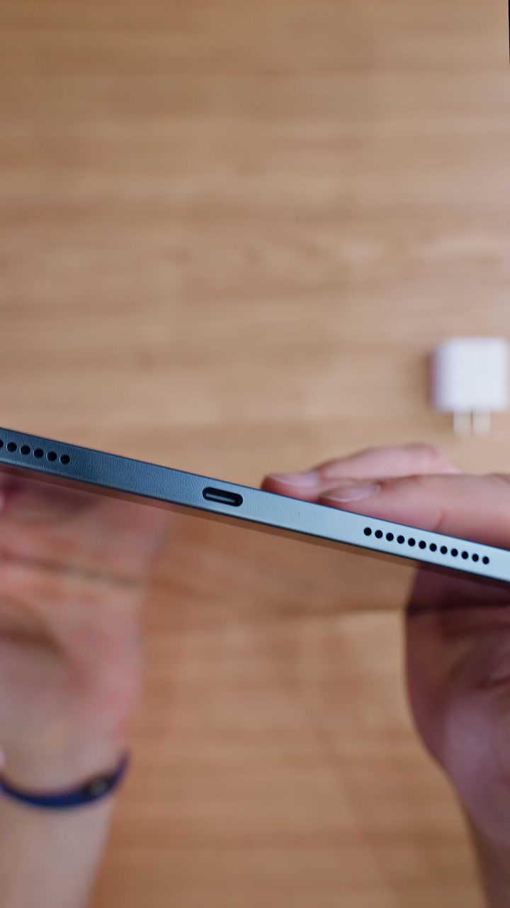 Распаковка iPad 10