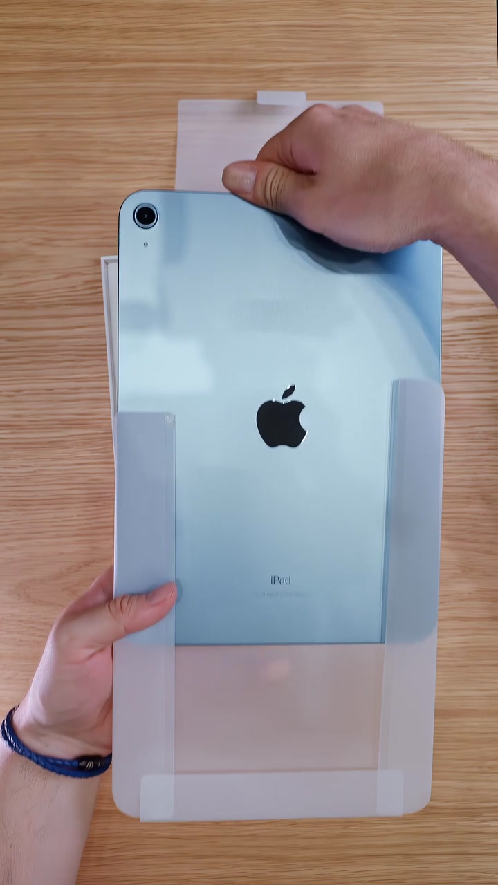Распаковка iPad 10