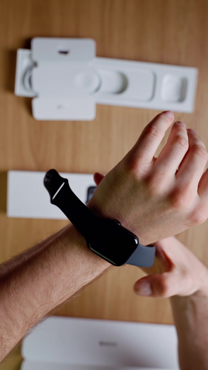 Распаковка Apple Watch SE 2 40mm Sport Band