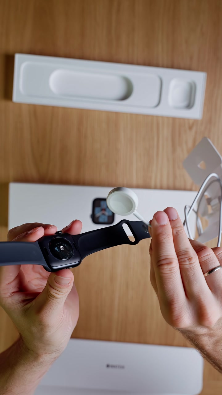 Распаковка Apple Watch SE 2 40mm Sport Band