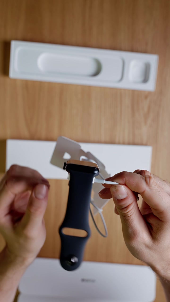 Распаковка Apple Watch SE 2 40mm Sport Band