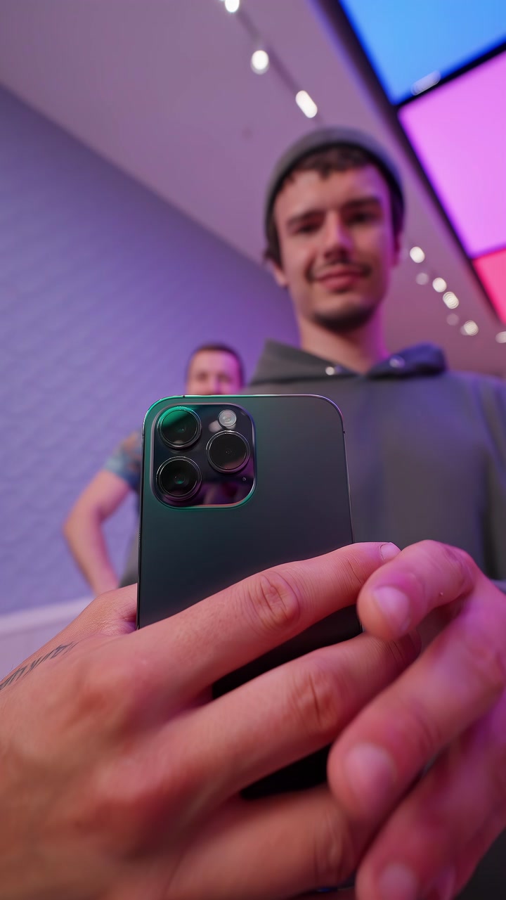 Ммм…это ощущение от нового iPhone?