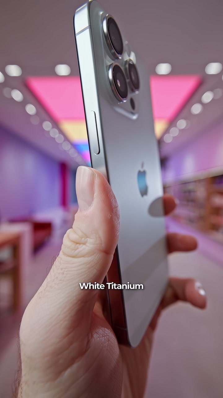 Как думаете, меняется ли впечатление от iPhone в зависимости от его цвета?