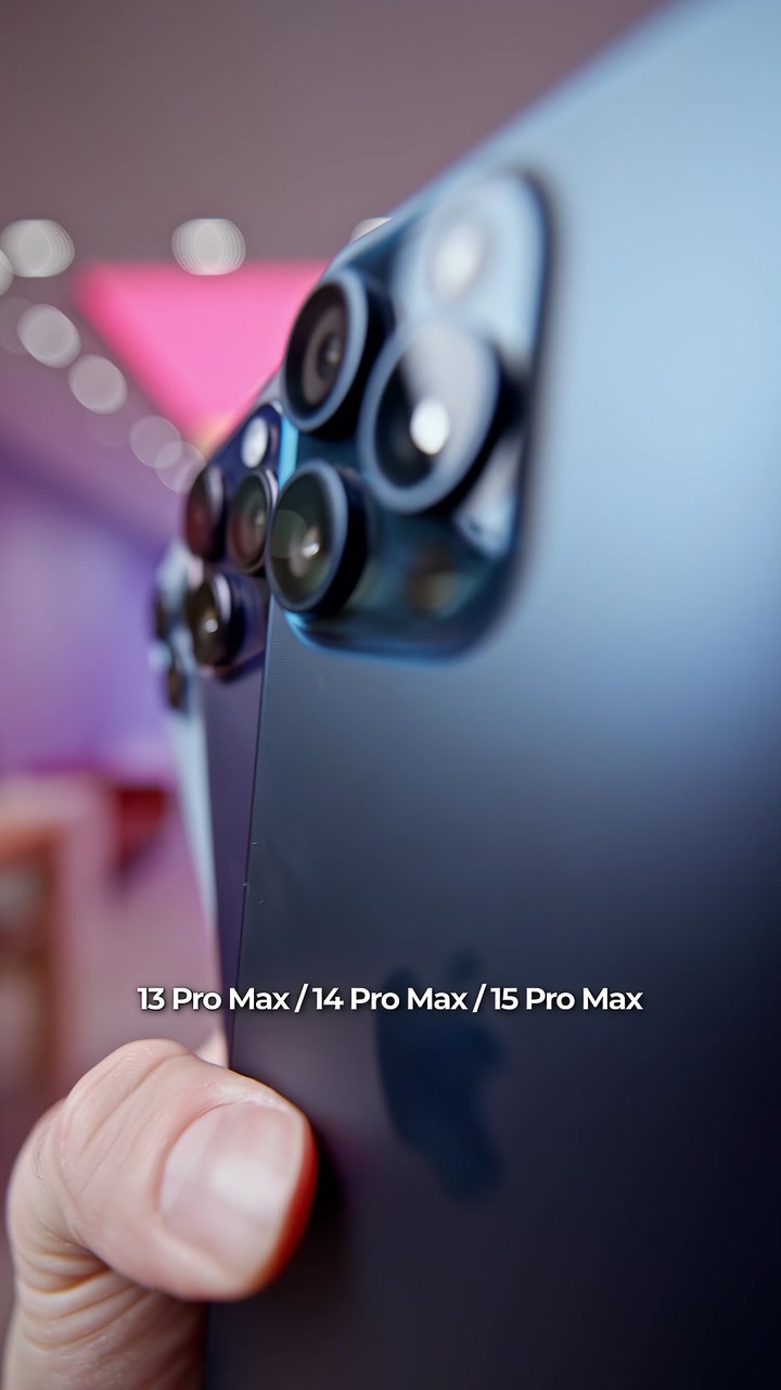 15 Pro Max выглядит побогаче, согласны?