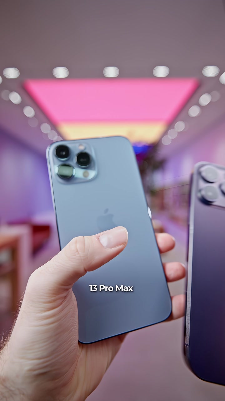 15 Pro Max выглядит побогаче, согласны?