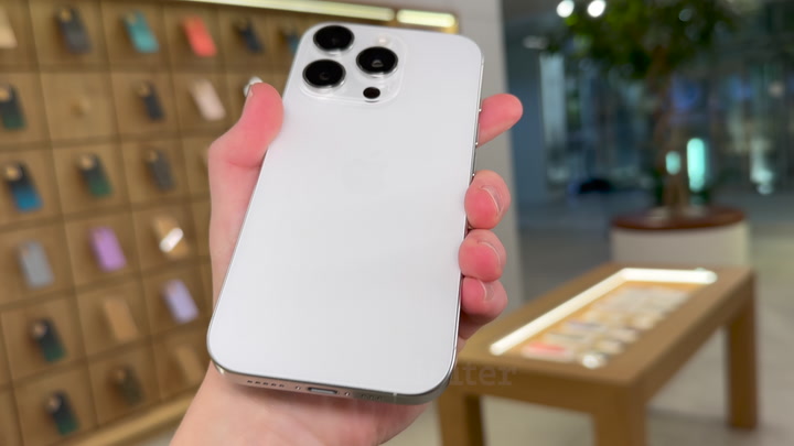 iPhone 16 Pro White Titanium