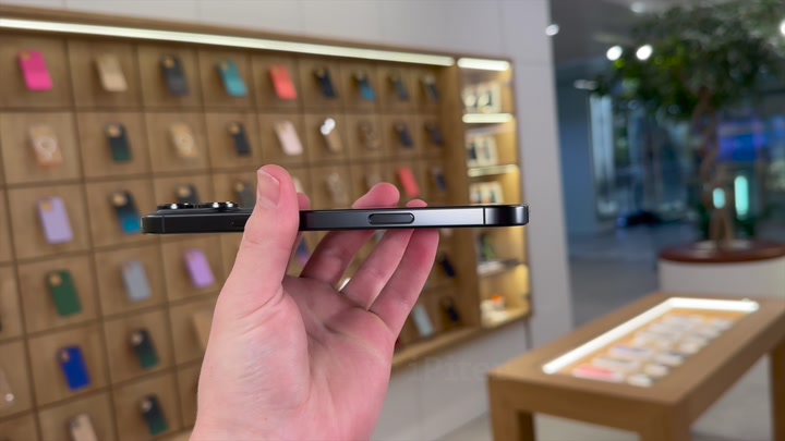 iPhone 16 Pro Max Black Titanium
