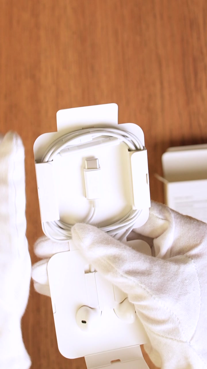 Наушники Apple EarPods USB-C (MTJY3)