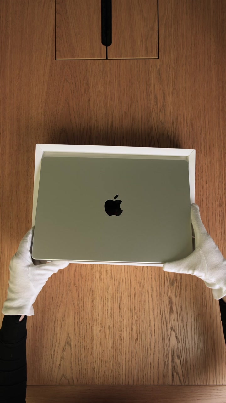 Apple MacBook Air 13 (2022) Starlight