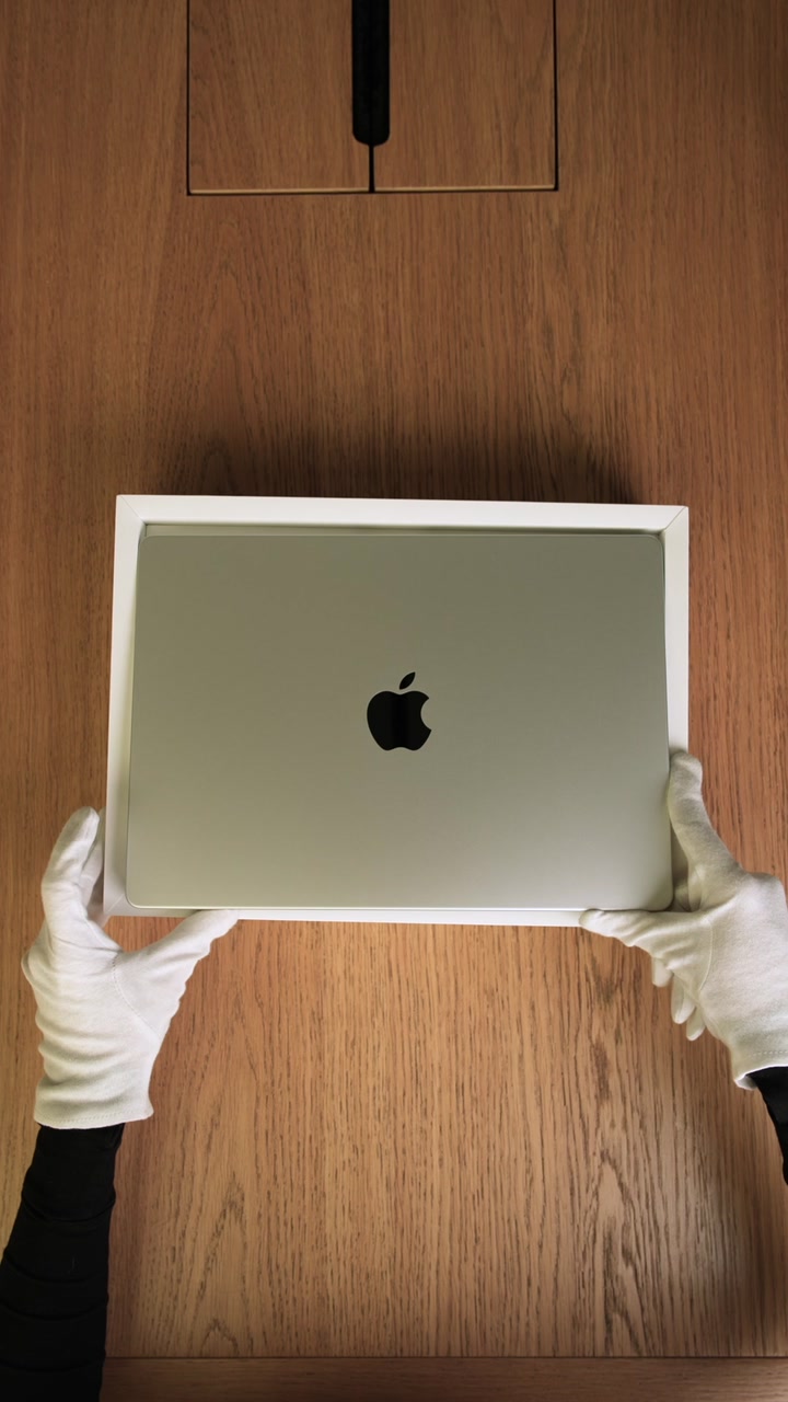 Apple MacBook Air 13 (2022) Starlight