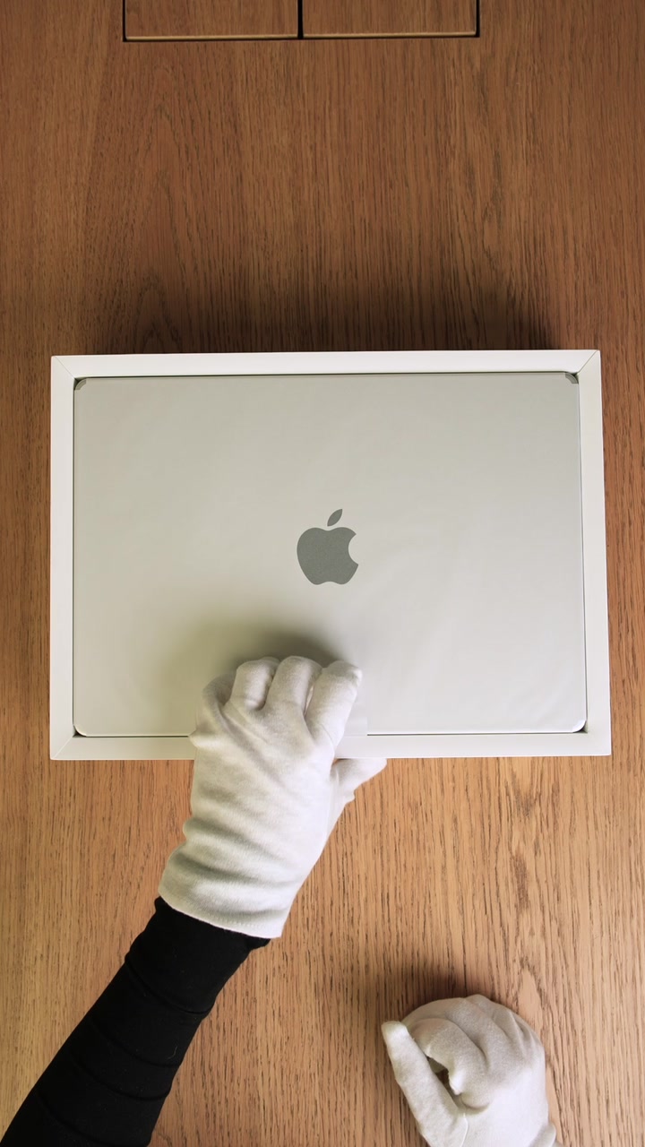 Apple MacBook Air 13 (2022) Starlight