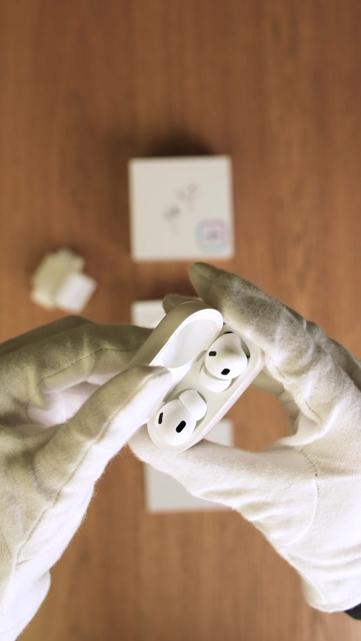 Беспроводные наушники Apple AirPods Pro 2 (USB-C)