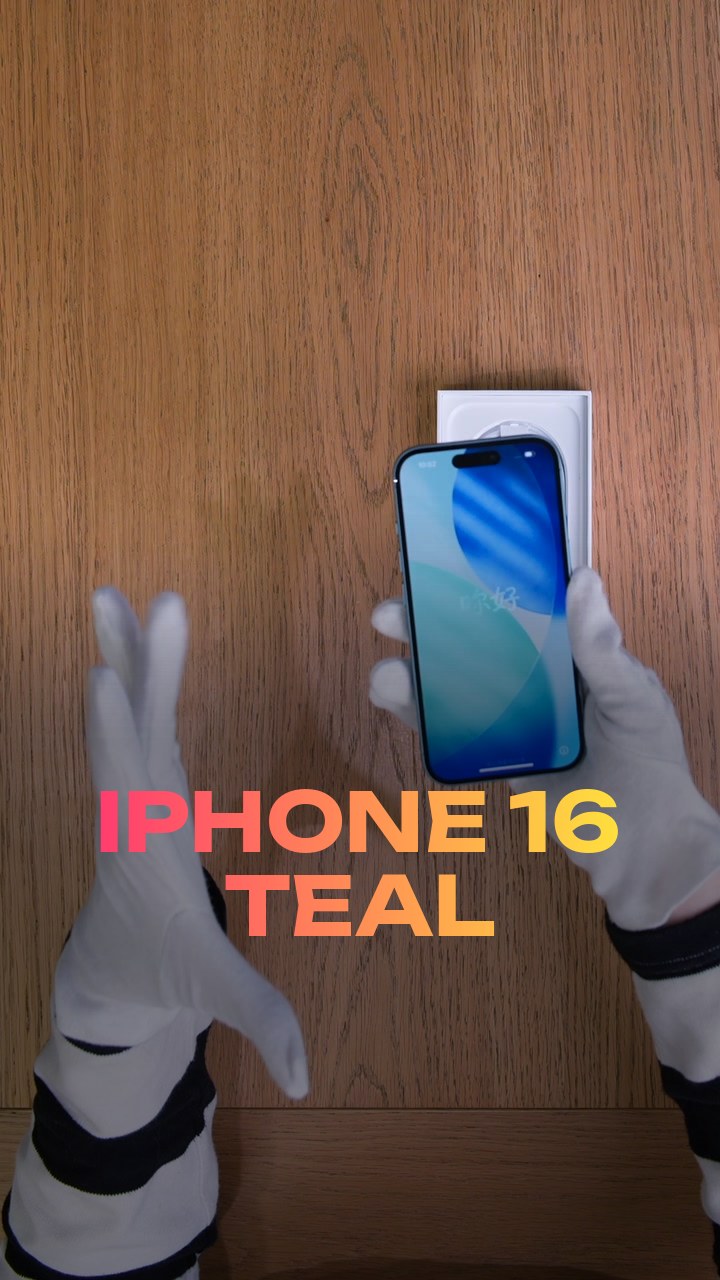 Apple iPhone 16 Teal