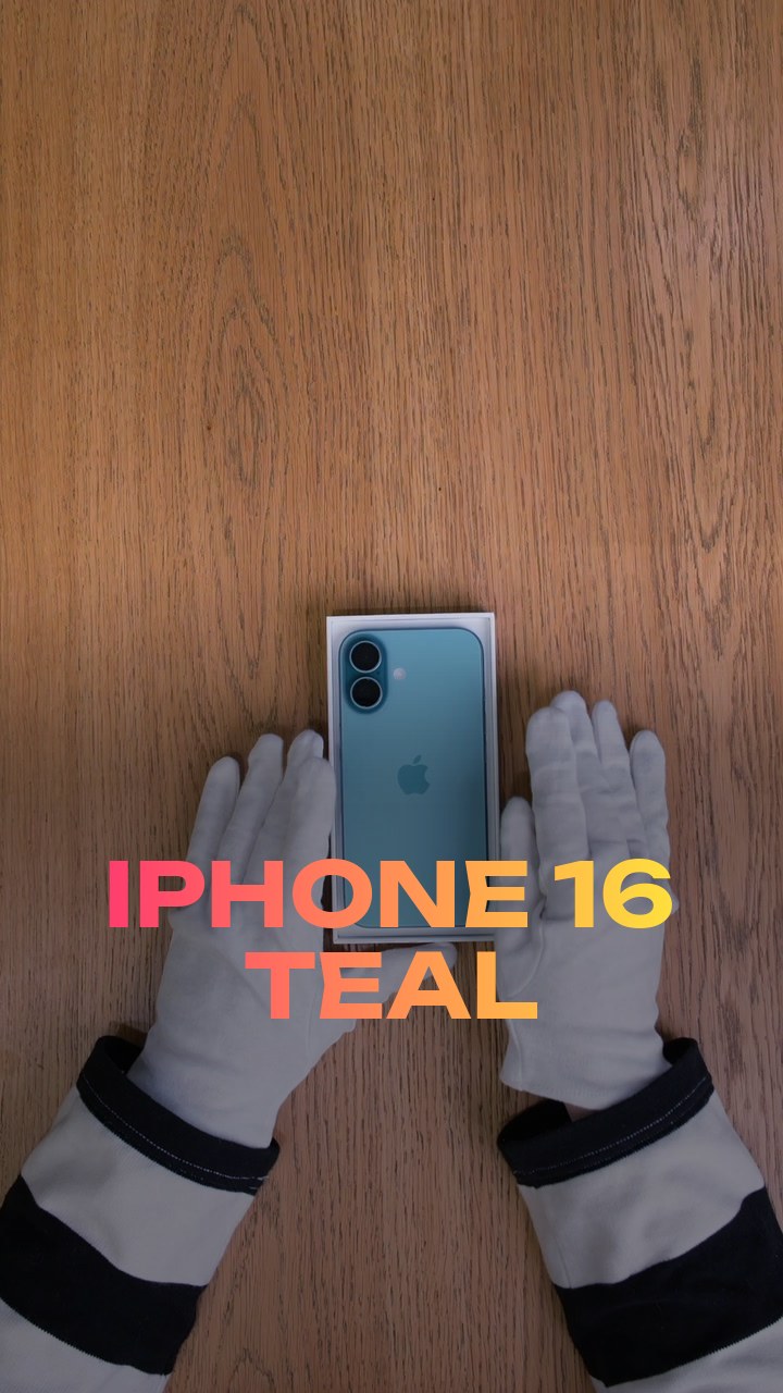 Apple iPhone 16 Teal
