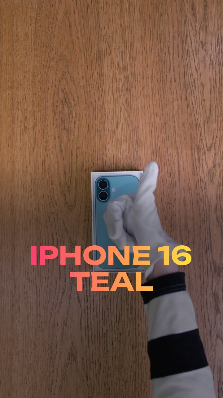 Apple iPhone 16 Teal