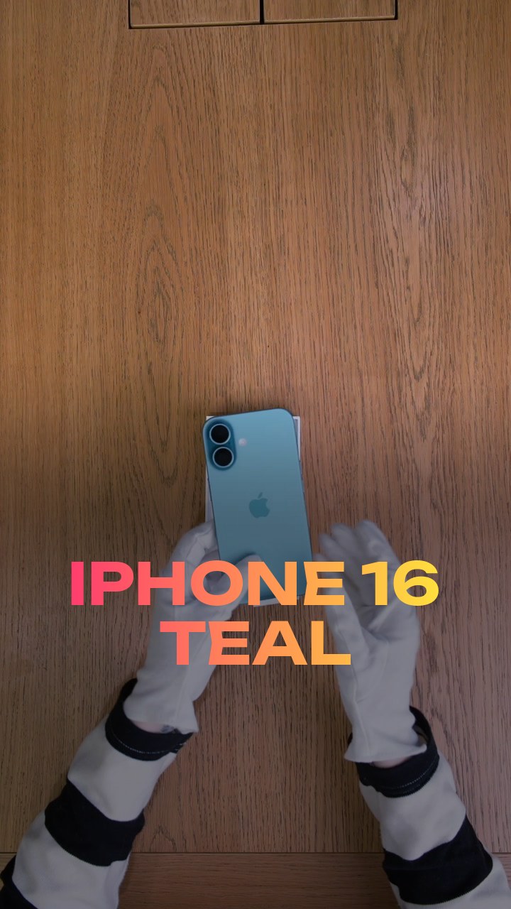 Apple iPhone 16 Teal