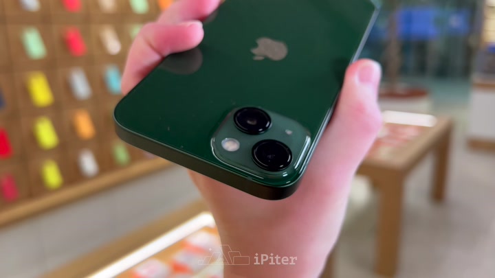 iPhone 13 Green
