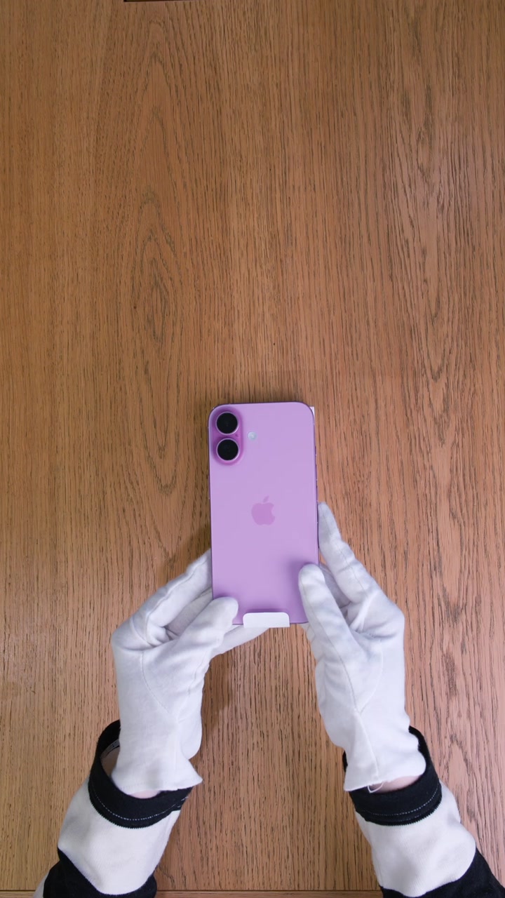 Apple iPhone 16 Pink (Розовый)