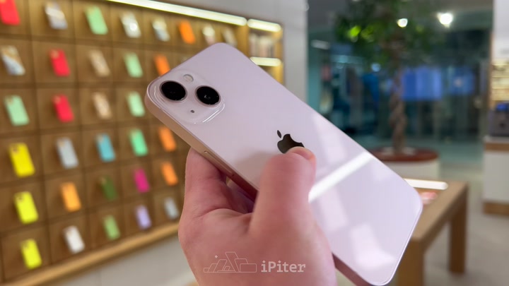 iPhone 13 Pink