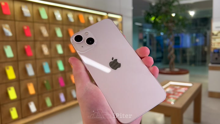 iPhone 13 Pink