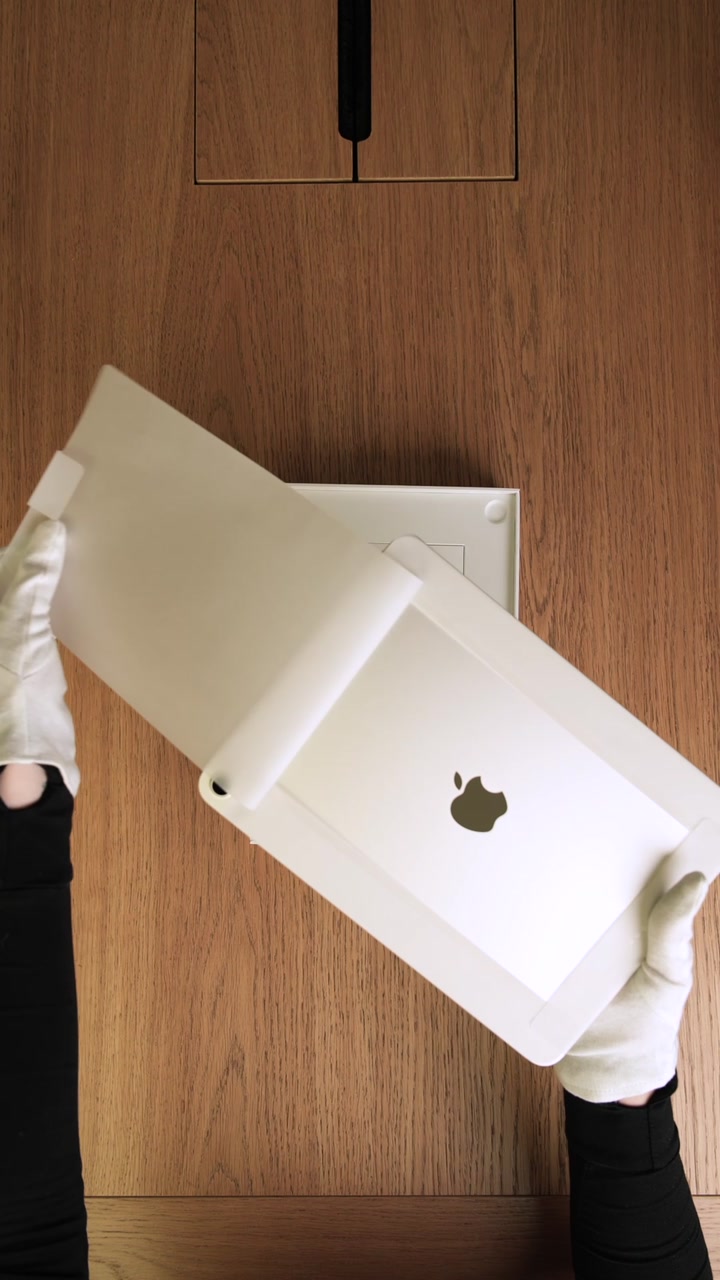 Apple iPad Air 7 (2025) 11 дюймов Wi-Fi Starlight (Сияющая звезда)