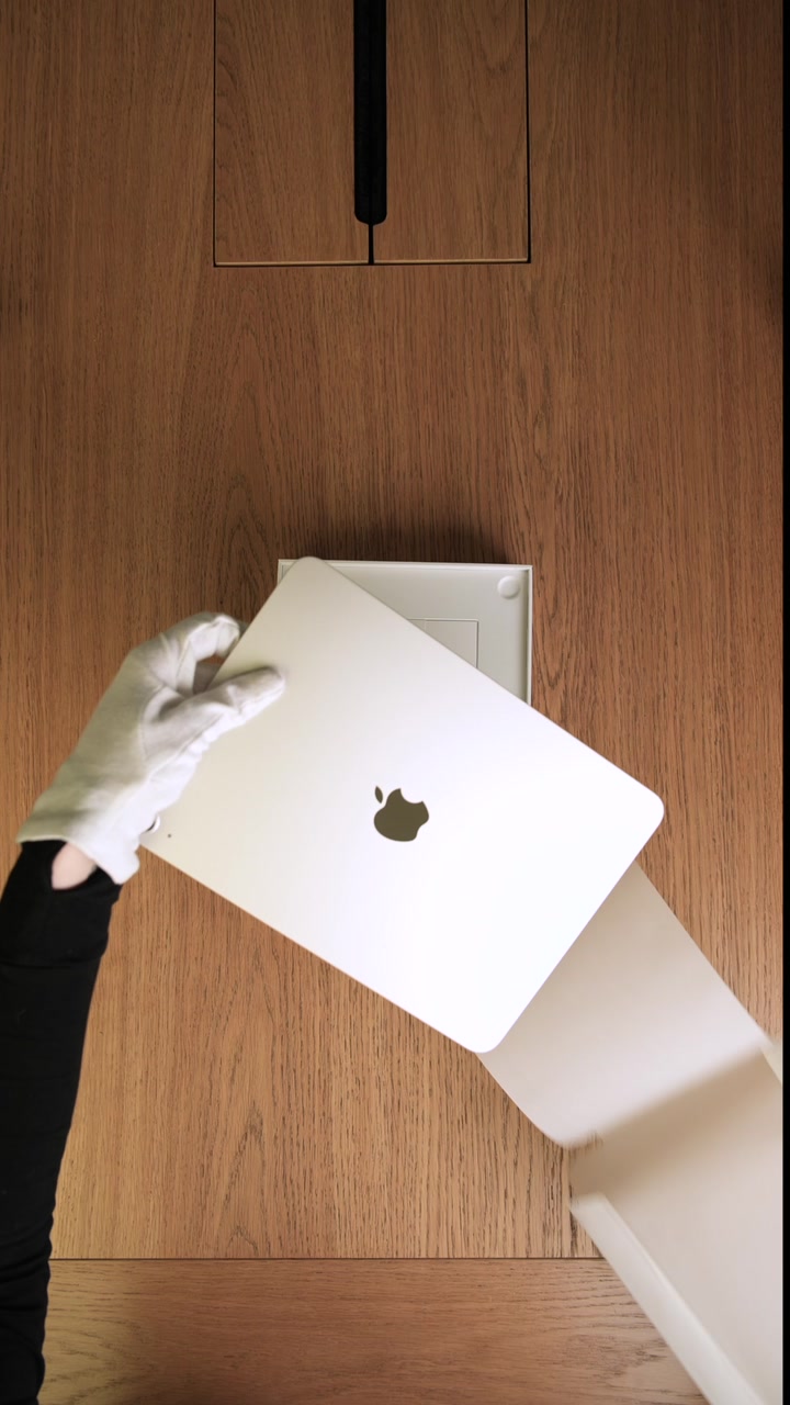 Apple iPad Air 7 (2025) 11 дюймов Wi-Fi Starlight (Сияющая звезда)