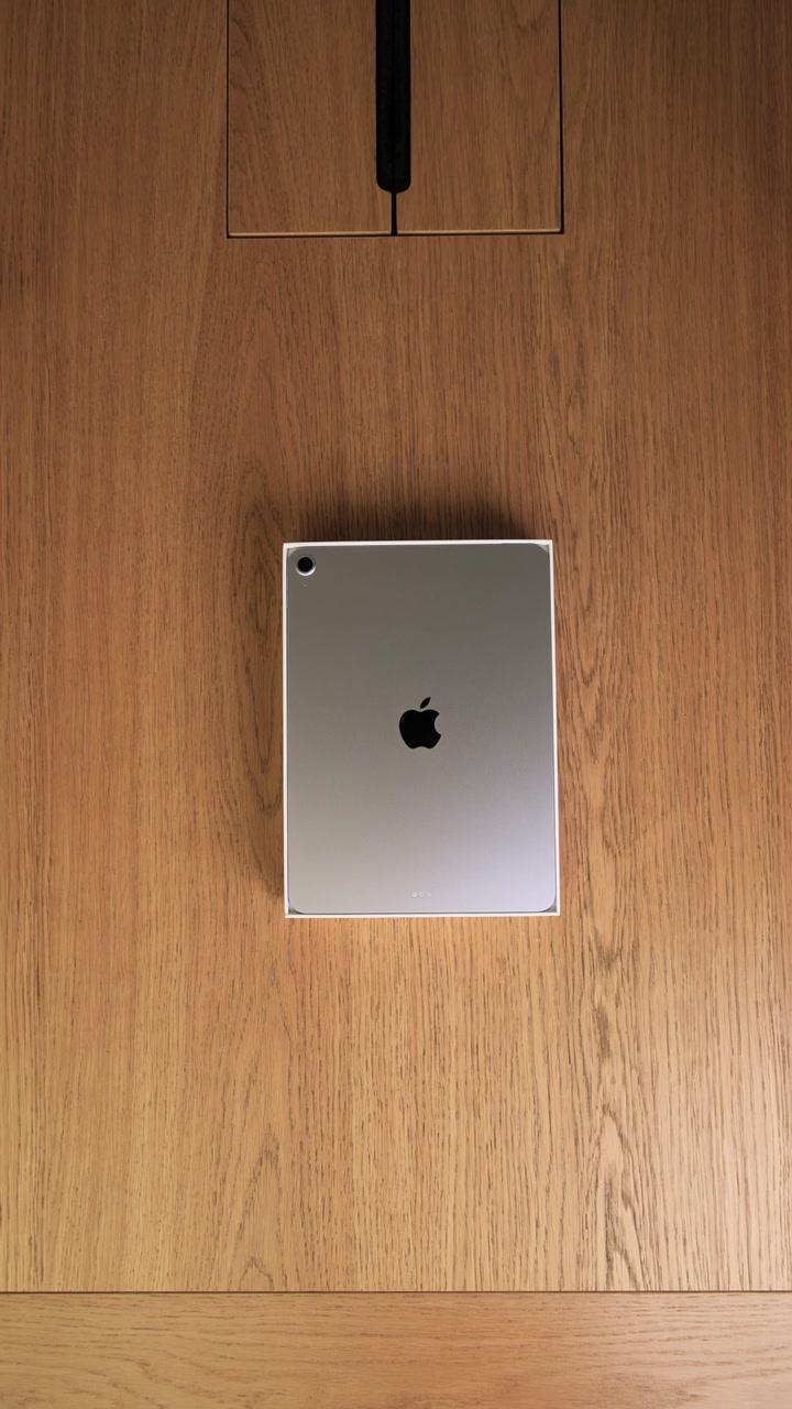 Apple iPad Air 7 (2025) 11 дюймов Wi-Fi Purple (Фиолетовый)