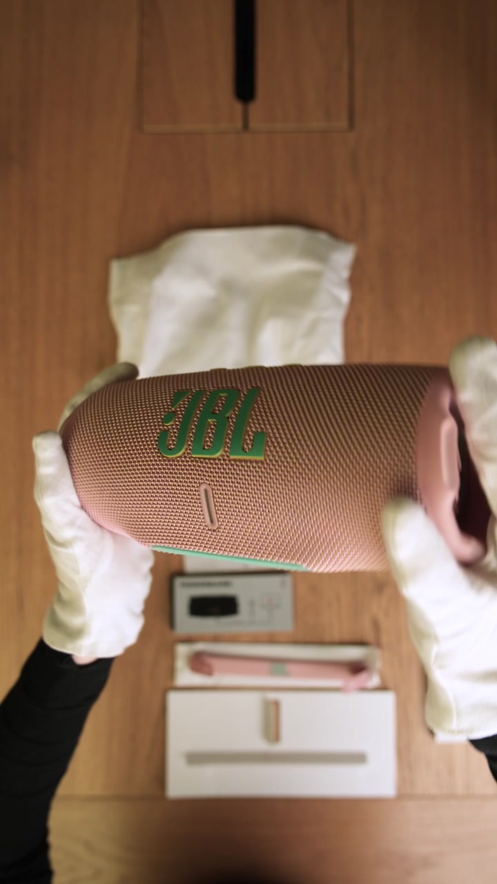 JBL Charge 6 (Розовый)