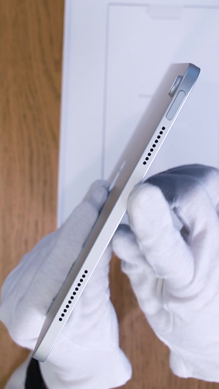Apple iPad 11 (2025) Wi-Fi Silver (Серебристый)