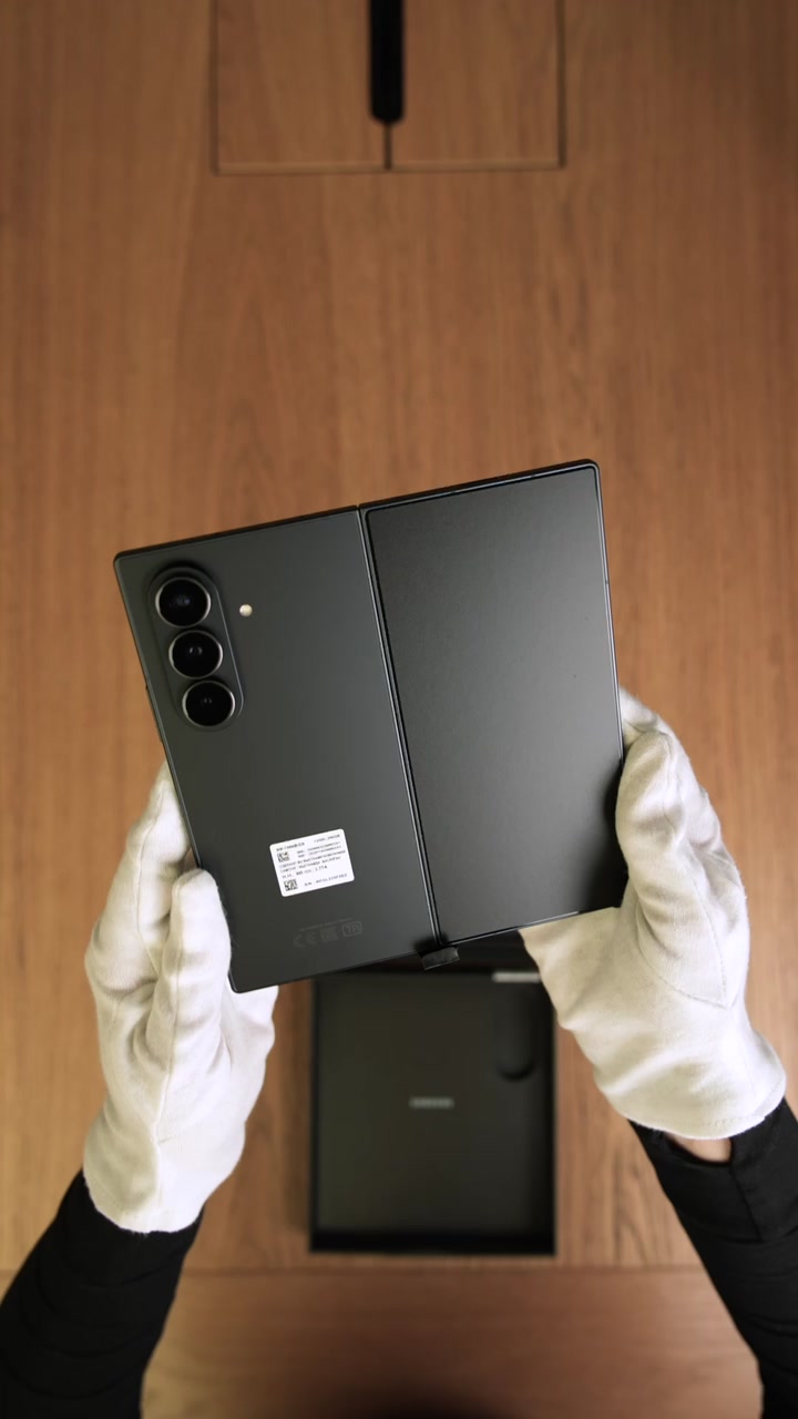 Смартфон Samsung Galaxy Z Fold 7 (Jet Black) SM-F966 (Dual Nano-sim + eSim)
