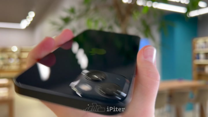 iPhone 13 Midnight