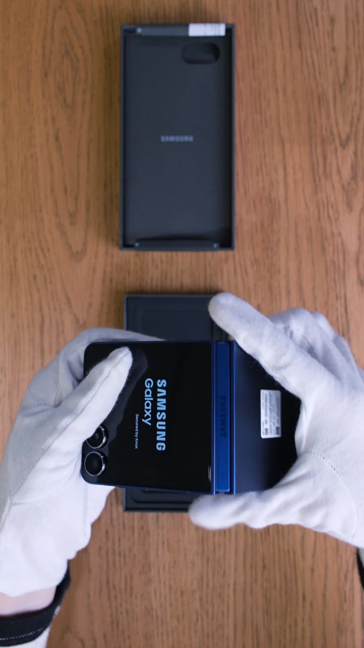 Смартфон Samsung Galaxy Z Flip 7 (Blue Shadow) SM-F766 (Nano-sim + eSim)