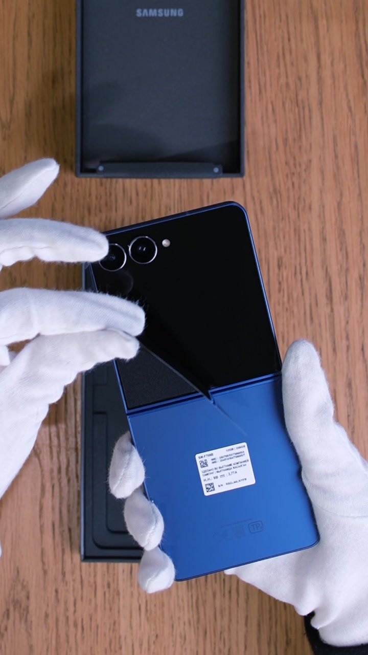 Смартфон Samsung Galaxy Z Flip 7 (Blue Shadow) SM-F766 (Nano-sim + eSim)