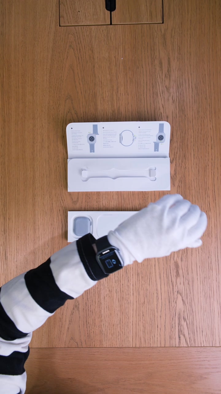 Apple Watch Series 11 42 мм Корпус из алюминия «Space Gray» Спортивный ремешок S/M «Black»