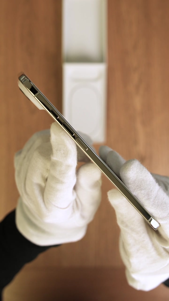 Apple iPhone Air Light Gold (Золотой) eSim + eSim