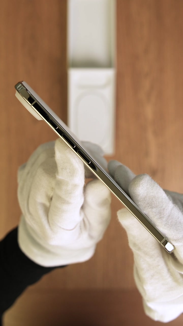Apple iPhone Air Light Gold (Золотой) eSim + eSim