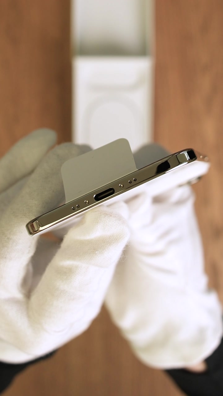 Apple iPhone Air Light Gold (Золотой) eSim + eSim