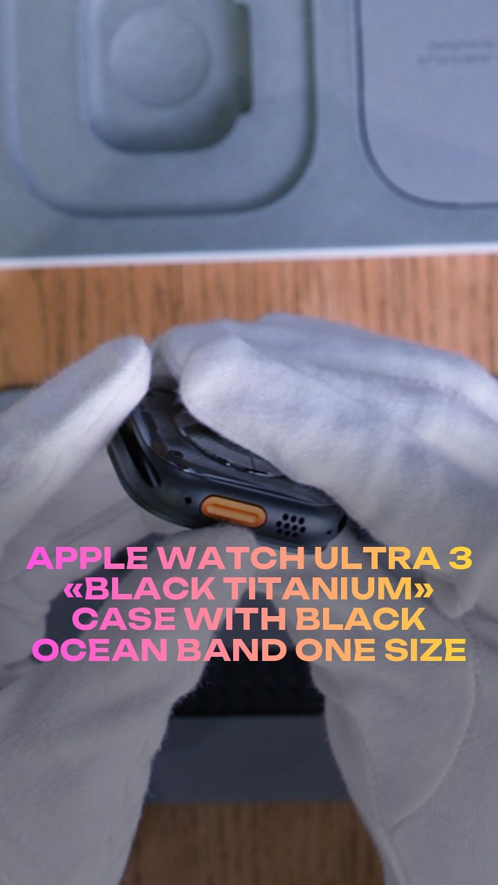 Apple Watch Ultra 3 49 мм «Black Titanium» Case with Black Ocean Band One Size