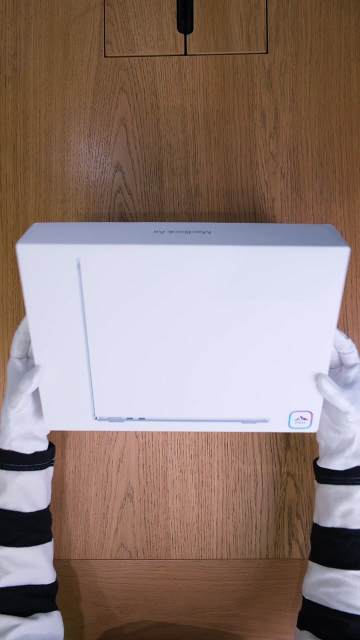 Apple MacBook Air 13 (2026) M5 Sky Blue