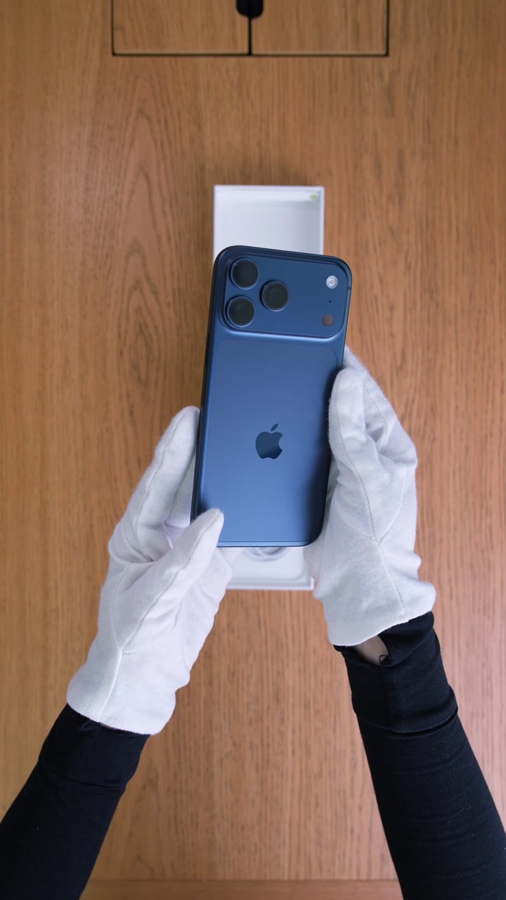 Apple iPhone 17 Pro Max Deep Blue (Тёмно-синий)
