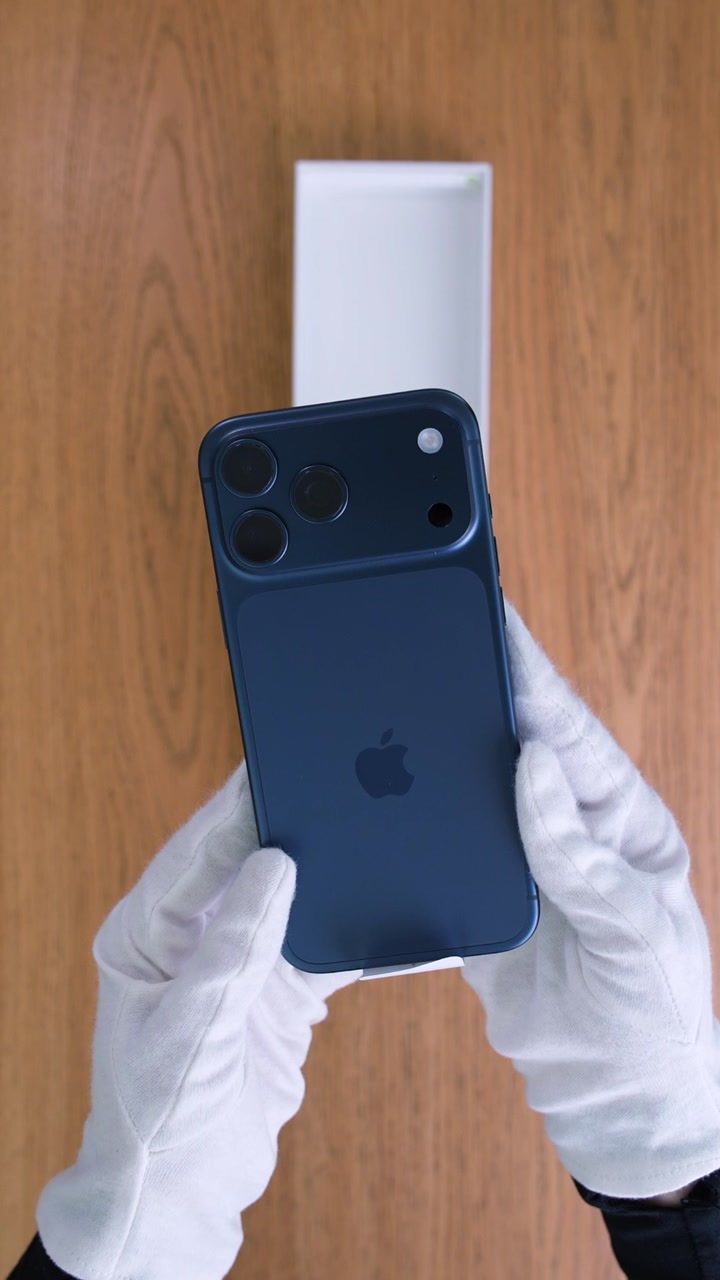 Apple iPhone 17 Pro Max Deep Blue (Тёмно-синий)
