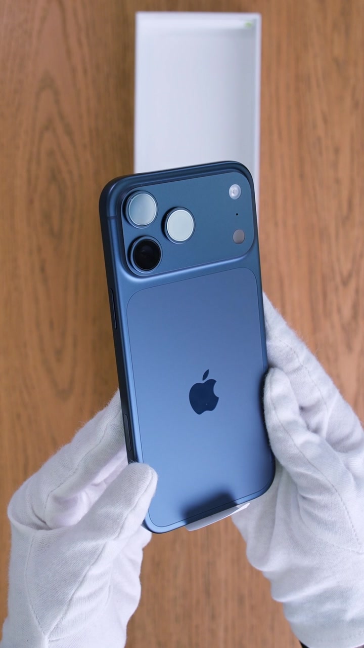 Apple iPhone 17 Pro Max Deep Blue (Тёмно-синий)