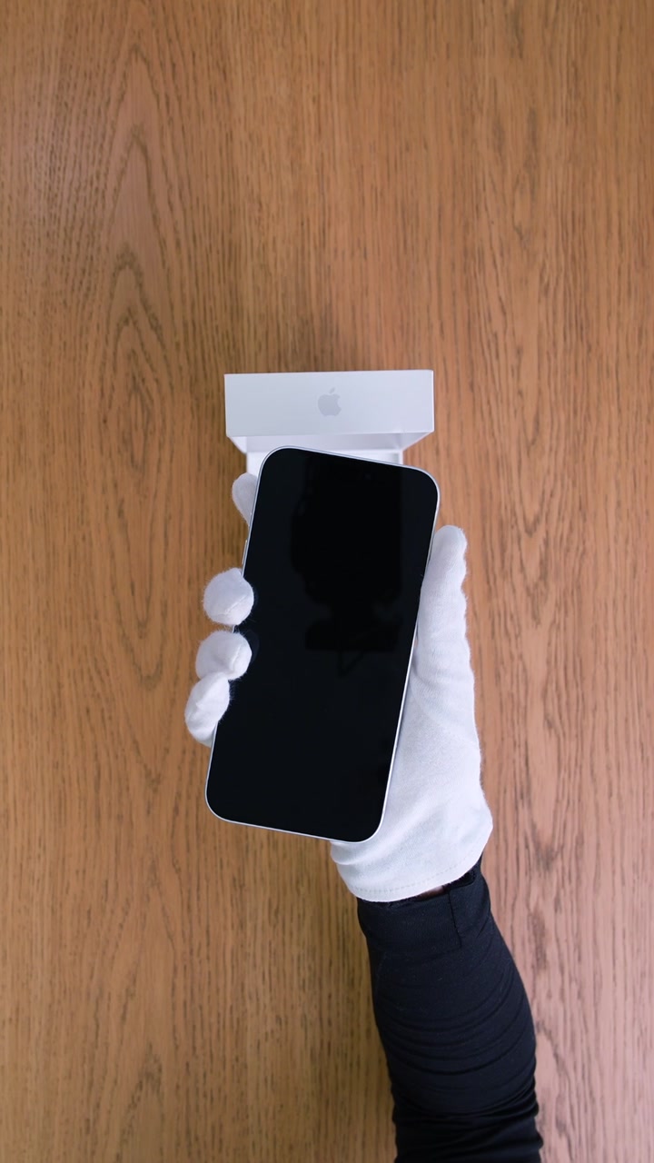 Apple iPhone 17 Pro Max Silver (Серебристый)